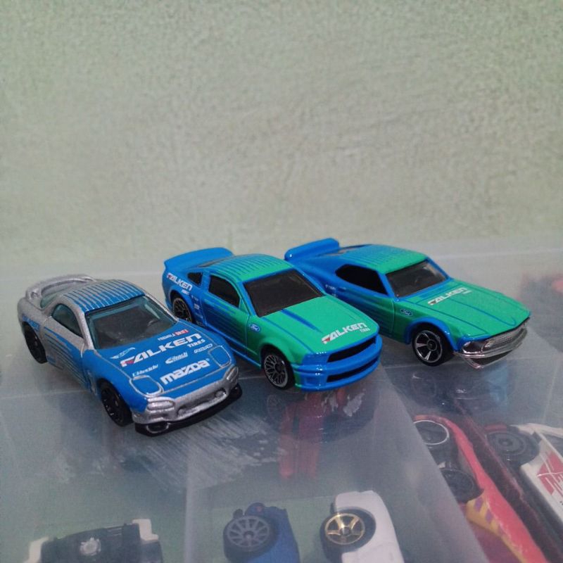 Hotwheels (RX-7 falken) (07 Ford Mustang falken) (69 Ford Mustang BOSS 302 falken) LOOSE