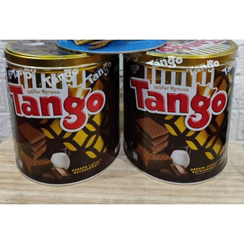 

TANGO WAFER COKLAT KALENG FESTIVE CHOCOLATE 290gr