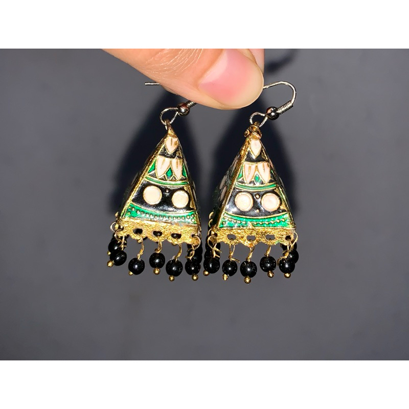 Anting India Kerucut Hijau Hitam