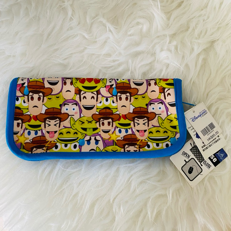 

Tempat pencil Disneyland Hongkong