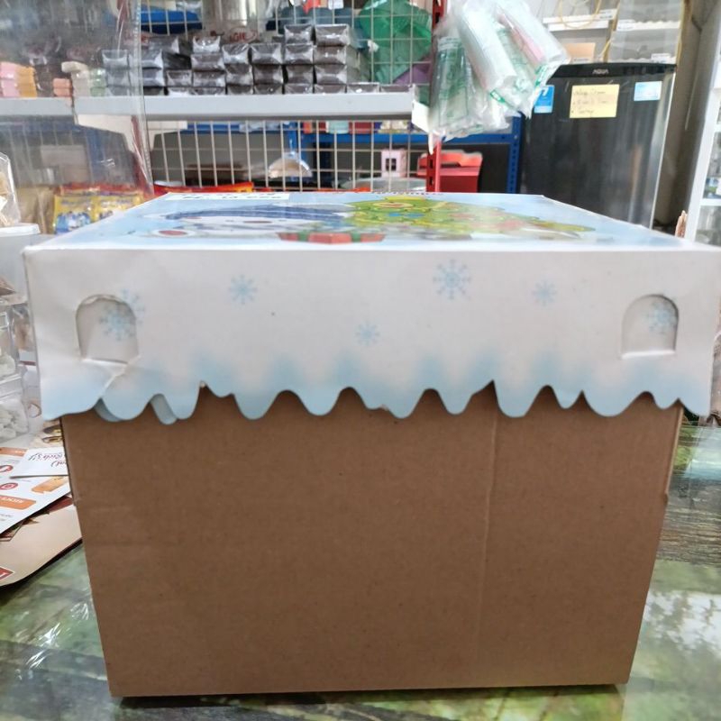 

box natal tinggi 22x22x18cm