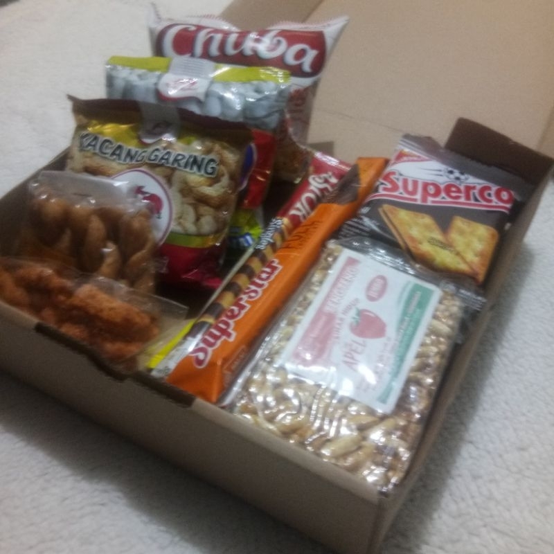 

Paket Cemilan Enak / Snack murah /Cemilan jadul /Jajanan murah