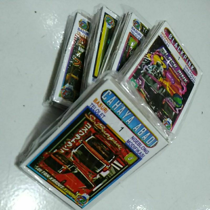 Kartu gepokan kwartet viral