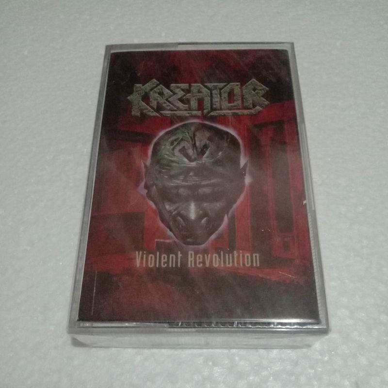 Kaset Kreator Violent Revolution (SEGEL)