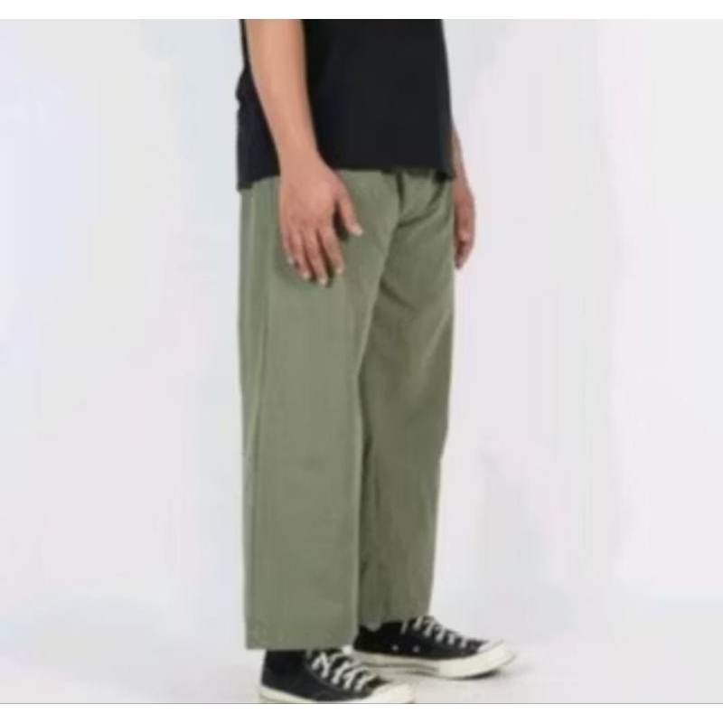 Celana Retro Pria Model Longgar