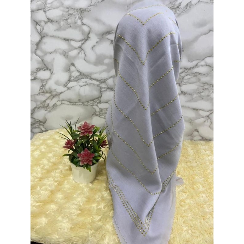 hijab segiempat premium / kerudung segi empat/ jilbab segiempat/ hijab segi empat payet mute