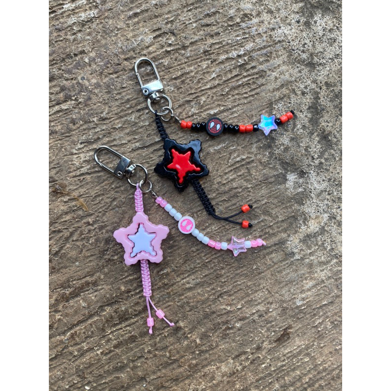 Keychain Couple Spiderman Miles Gwen Keychain Couple Gantungan Kunci Couple Spiderman Gwen Couple Ga