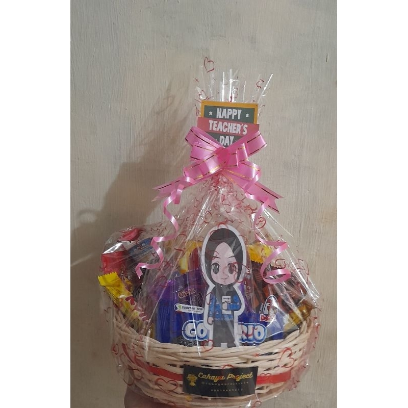 

buket | parcel snack hari guru