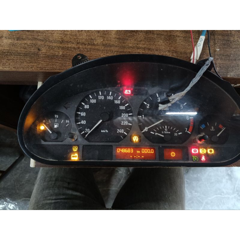 speedometer BMW e46