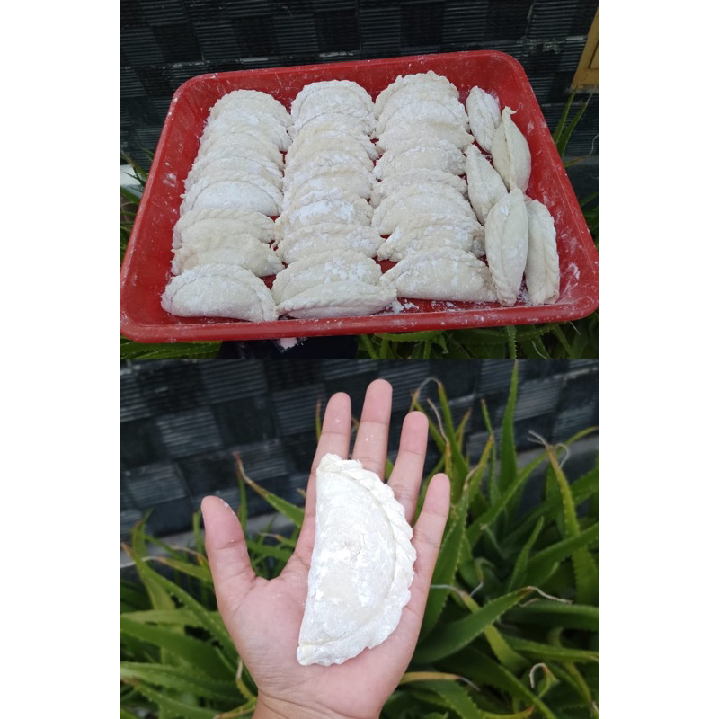 

Cireng Ayam Suwir Mercon/isi 4pcs/JUMBO