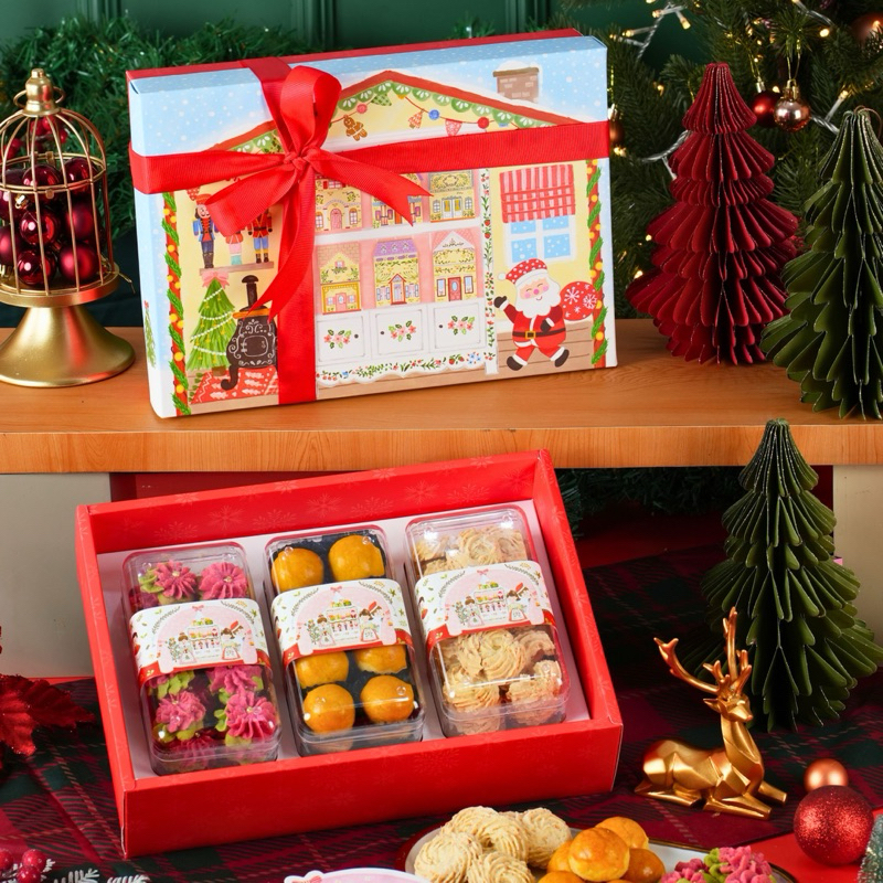 

Souvenir Hamper Parcel Kado Natal | Christmas Souvenir Gift Box ~ (3 Toples 500GR) Cookies / Snack