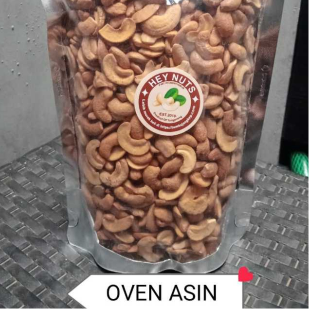 

Kacang Mede Panggang Mete Oven Belah Dua 100 gram