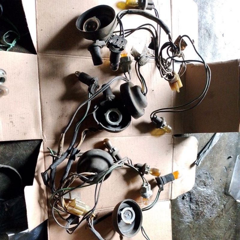 kabel songket lampu depan skywave .