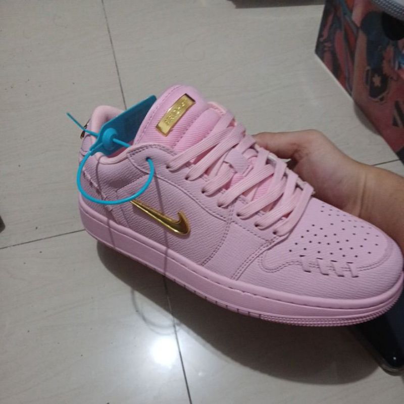 Nike Air Jordan Method Pink