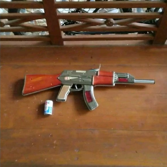 Tintoys Senapan Laras Panjang Mirip AK 47 China