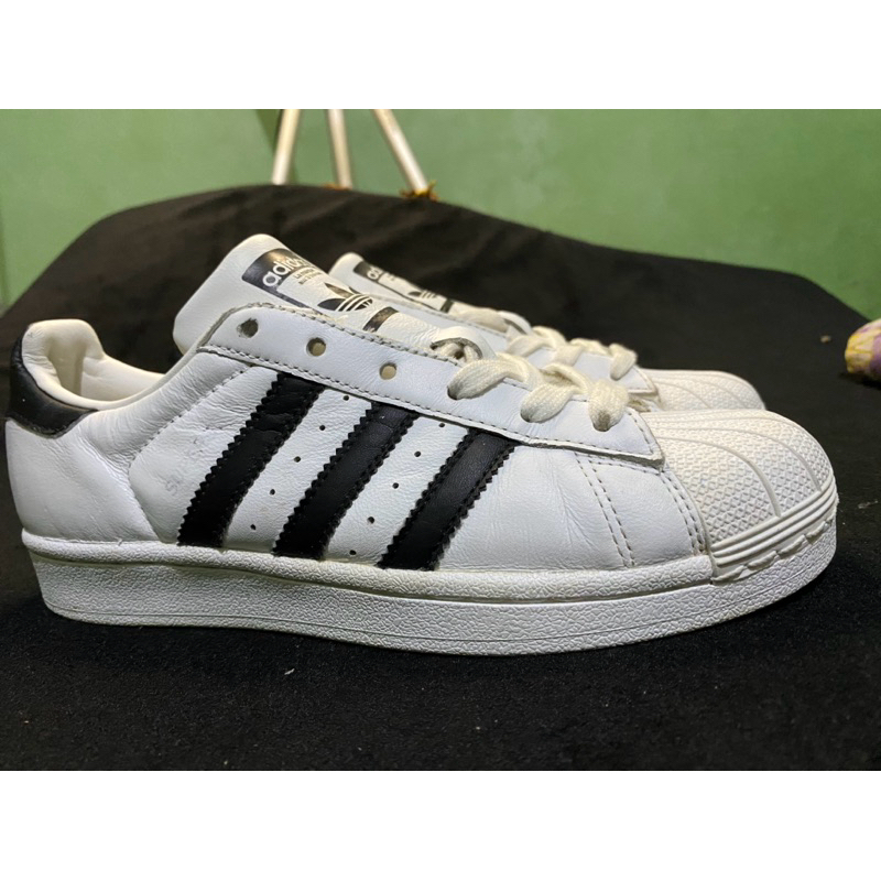 SEPATU ADIDAS SECOND SIZE 36