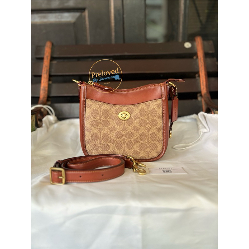 Preloved Coach Chaise 19 Cross Sign Tan Rust