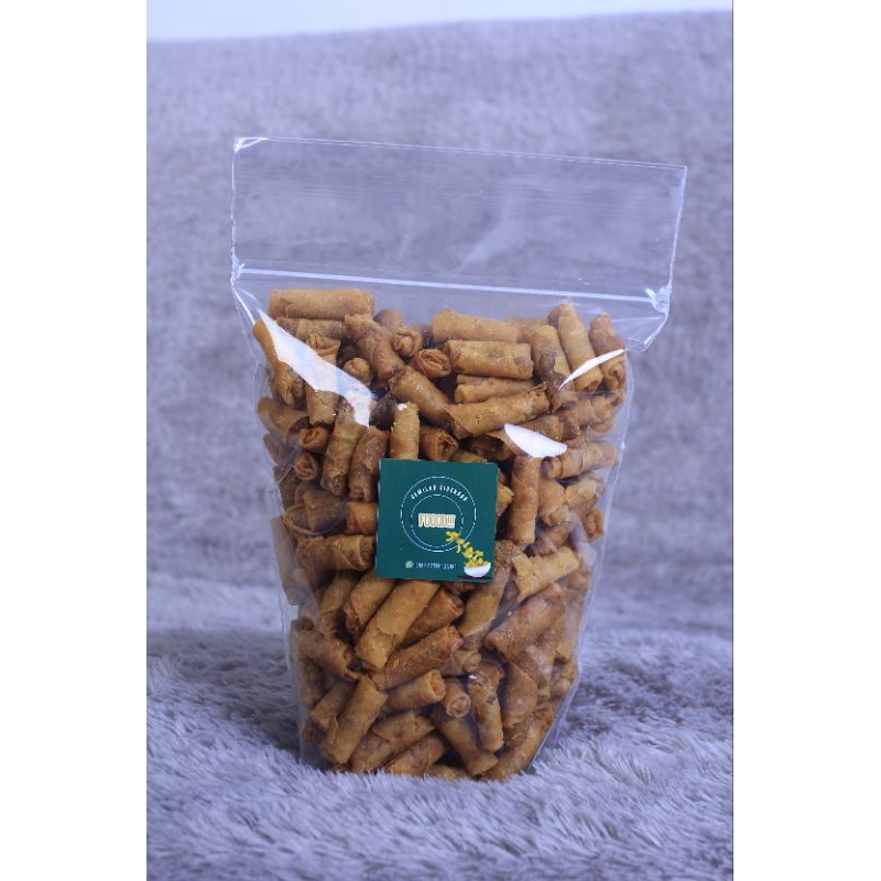 

Cemilan sumpia abon mini