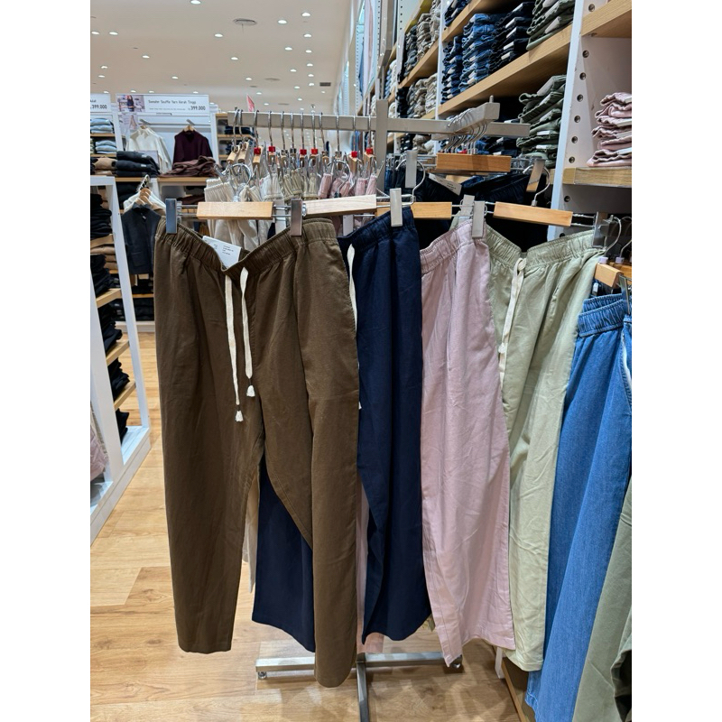 Uniqlo Celana Rileks Linen Sale