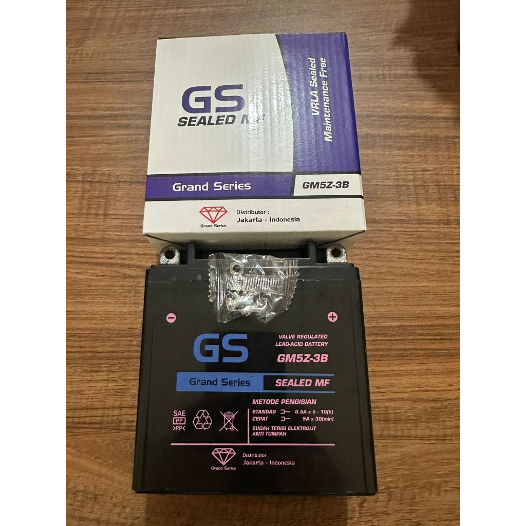 GS Aki Motor GM5Z - 3B Battery 12V 5AH 10HR Motor