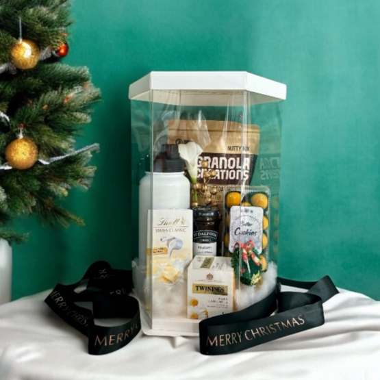 

Hampers Parcel Christmas & New Year Seasons Ready Stock ( Parcel G )