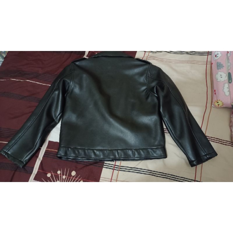 jacket kulit imitasi