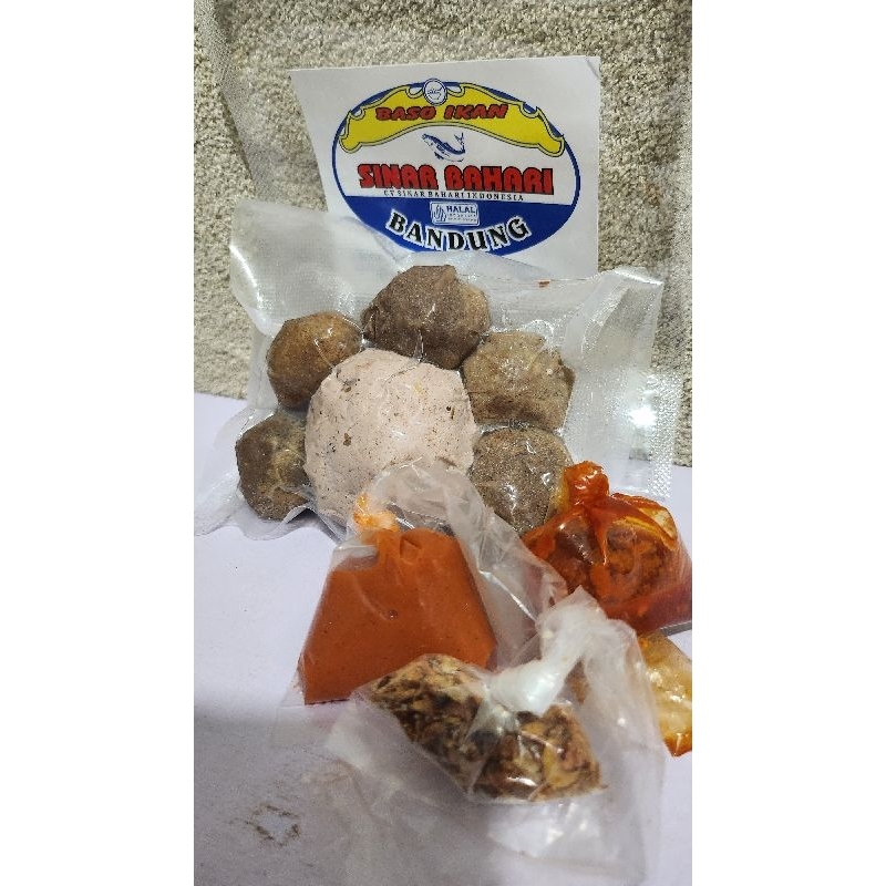 

Bakso ikan sinar bahari paket bumbu isi 1 (jumbo mercon/Ori), 5 bakso hitam sedang