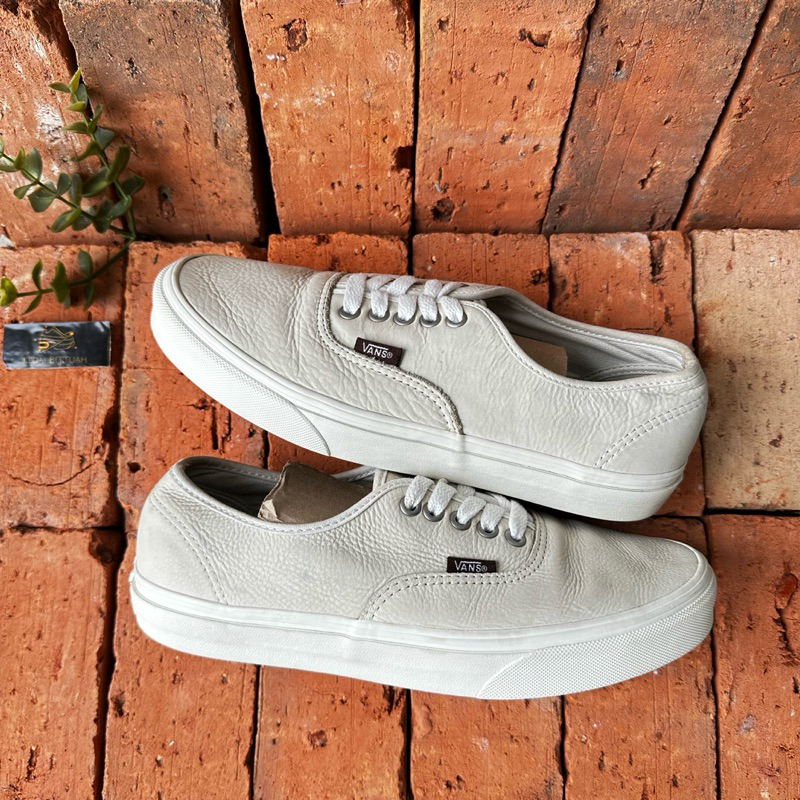 Vans Authentic Kulit Cream Size 40.5 (26 Cm) Second Original