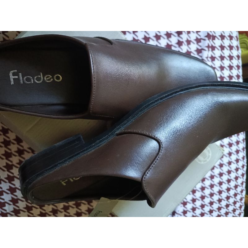 SEPATU COWOK KEKINIAN FLADEO
