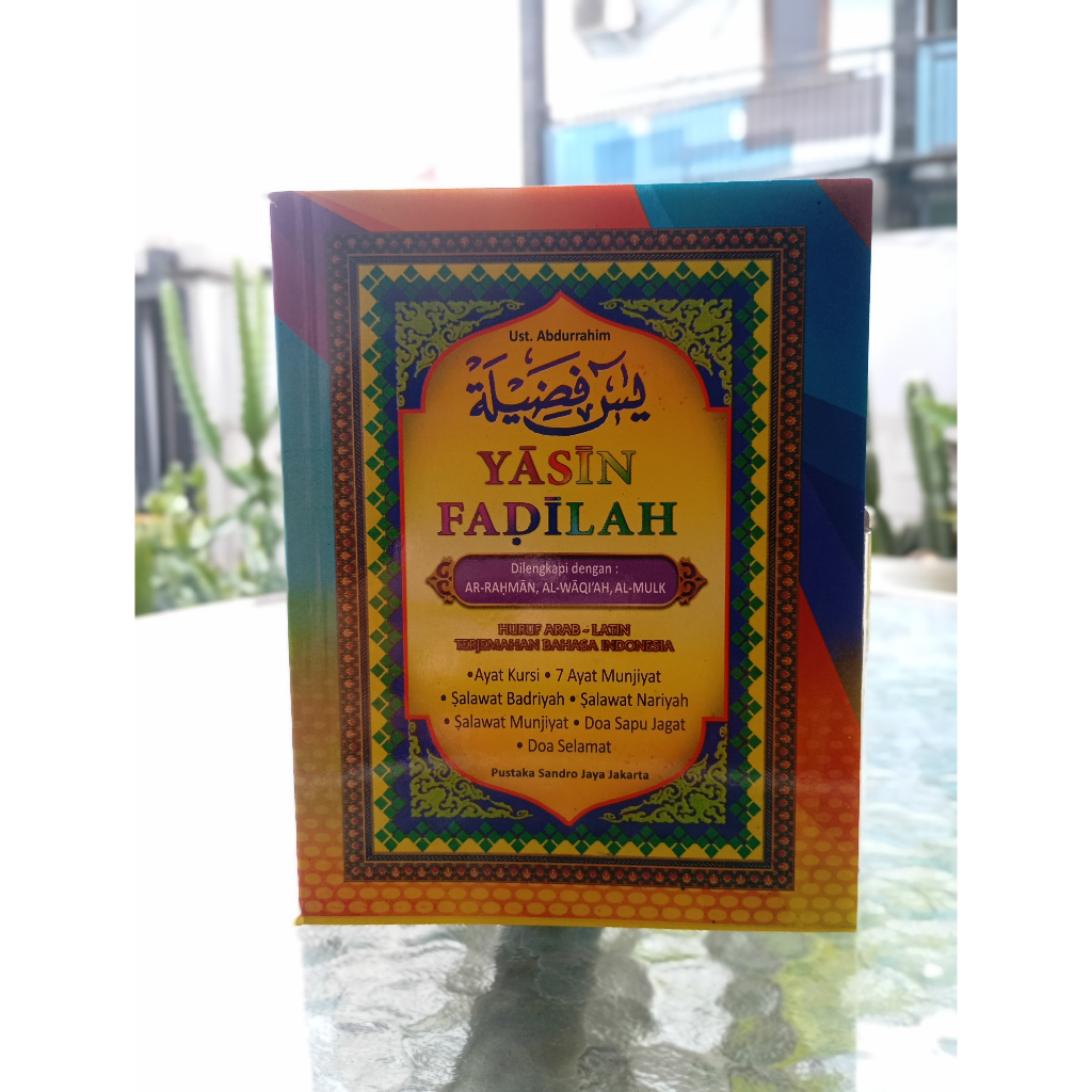 Buku Yasin Fadilah Huruf Arab - Latin Terjemahan Bahasa Indonesia