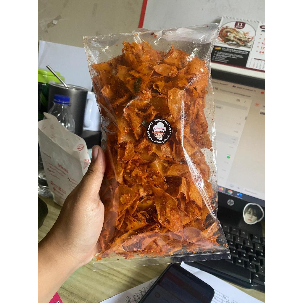 

KRIPIK KRIWIL PEDAS