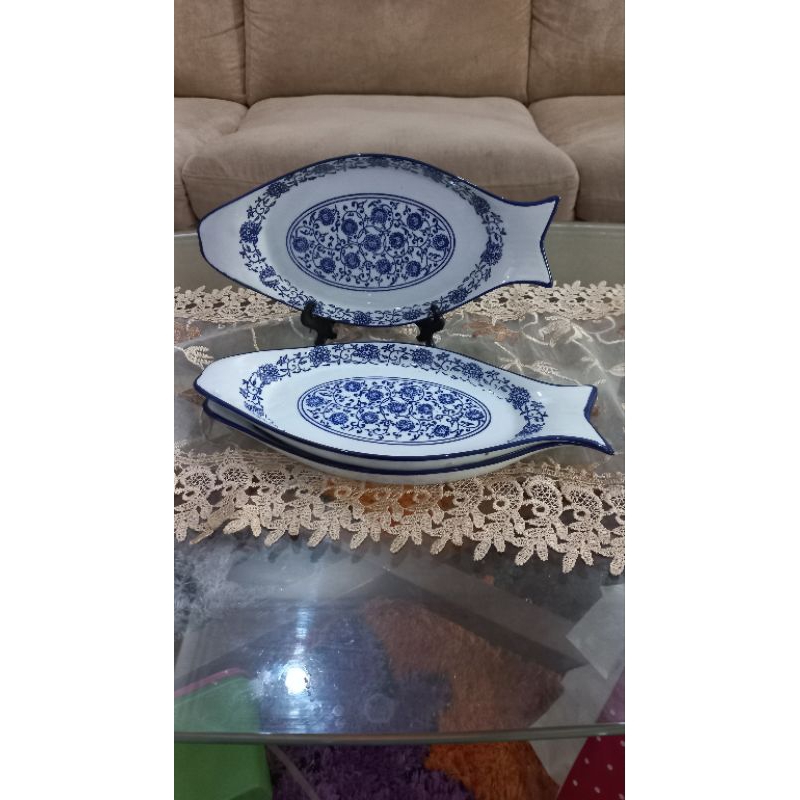 Piring keramik putih biru ori