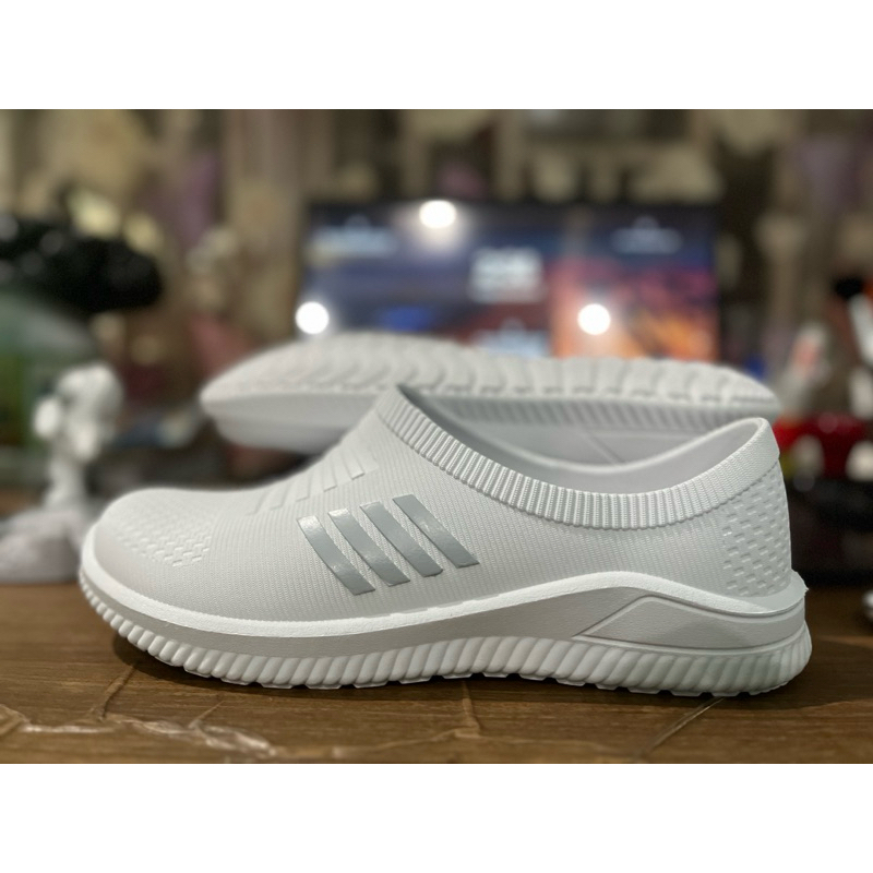 SEPATU KARET PUTIH ATT PRIA