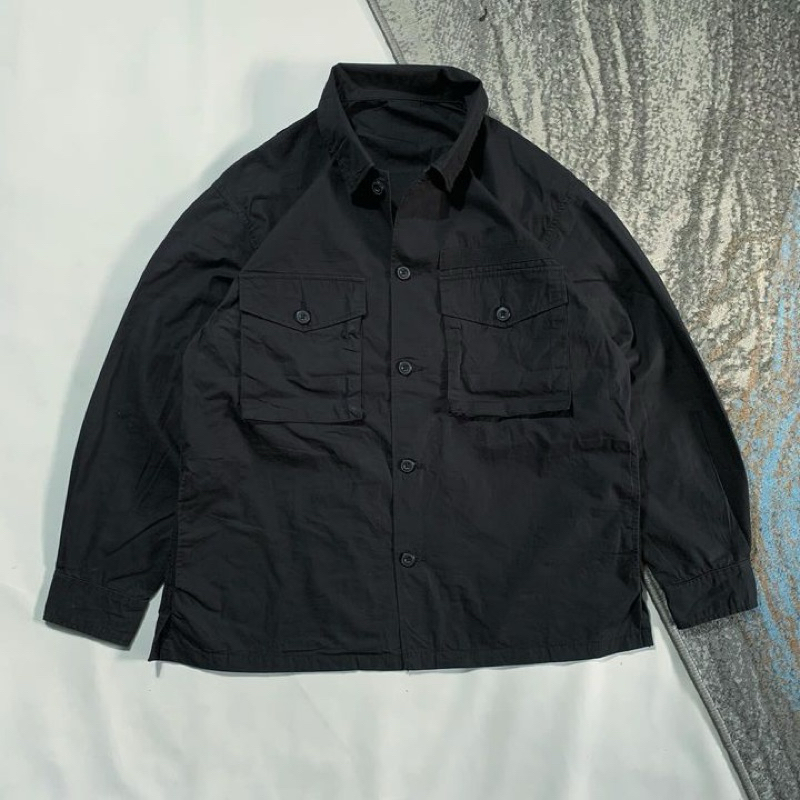 work shirt by Gu uniqloo