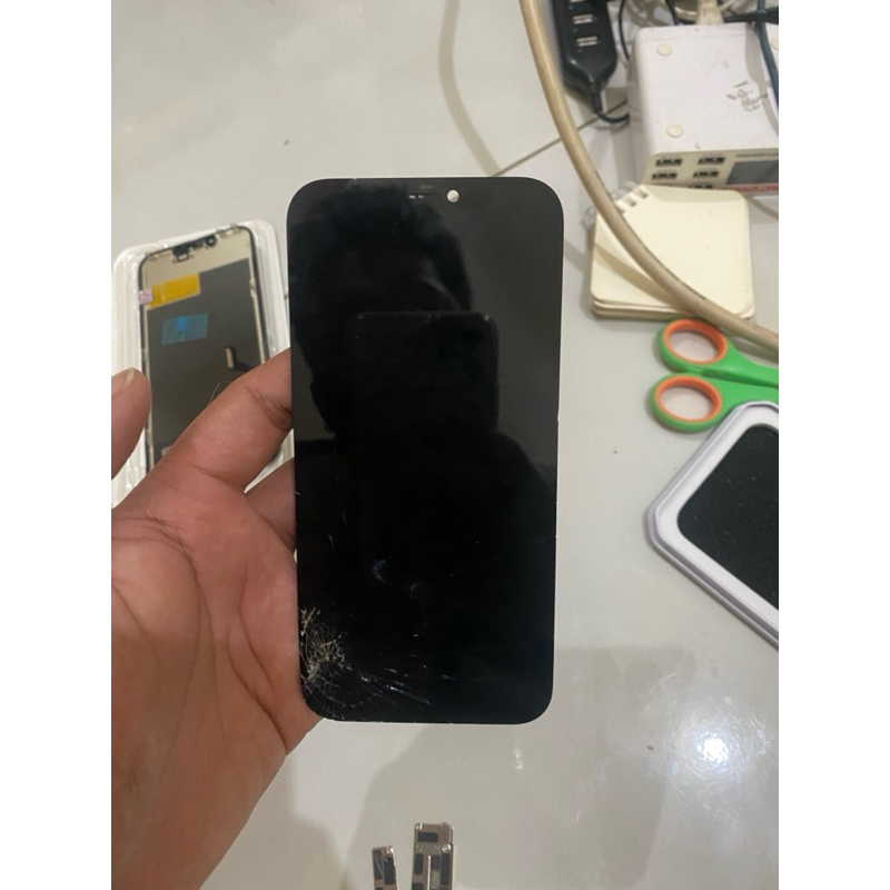 IC LCD Iphone 12 PRO MAX COPOTAN / CABUTAN 100% ORIGINAL LCD MATI