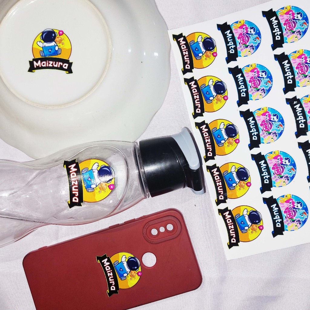 

Sticker Barang Custom Nama Botol Gelas Tempat Makan Perabotan Stiker Waterproof Timbul Label 6pcs