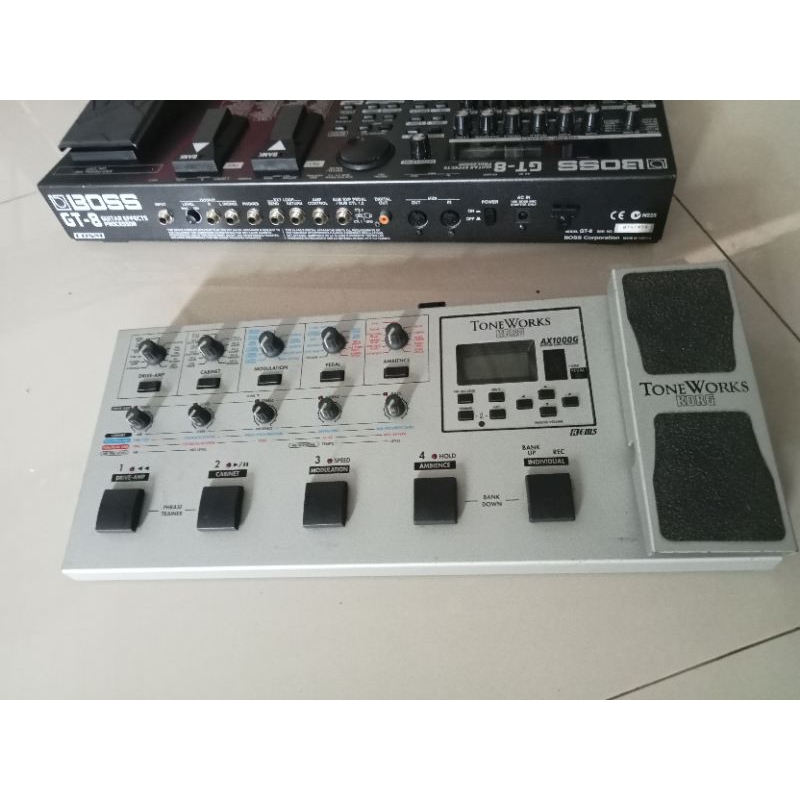 KORG AX 1000