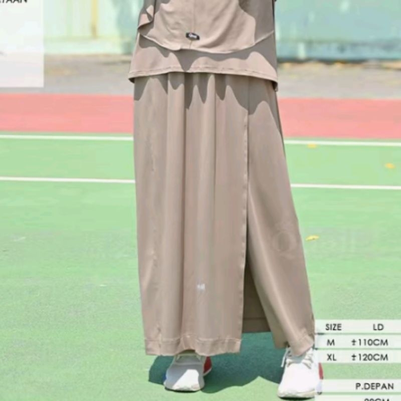Rok celana olahraga wanita muslimah