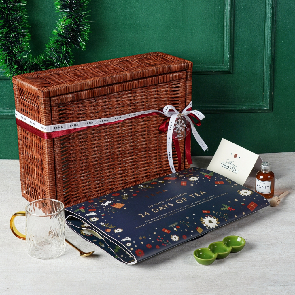 

TEMA HONEYBELLS - Christmas Gift / Hamper Set with Premium Rattan Box, Tea Set, Honey, Gold Spoon, Glass Mug / Cup, and Festive Accessories - Kado Natal