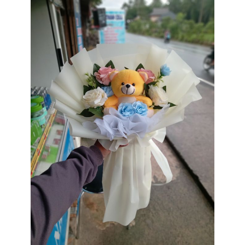 

bucket boneka