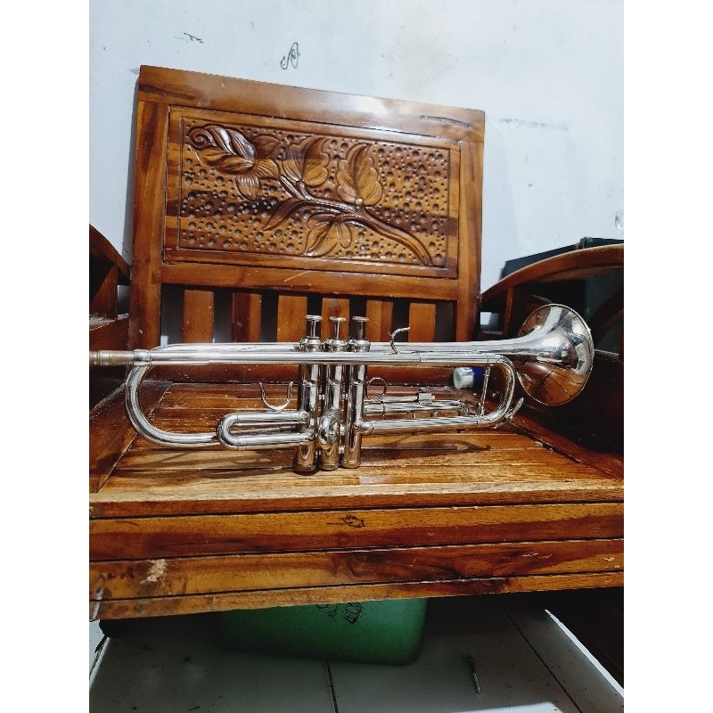 trumpet terompet legacy bekas