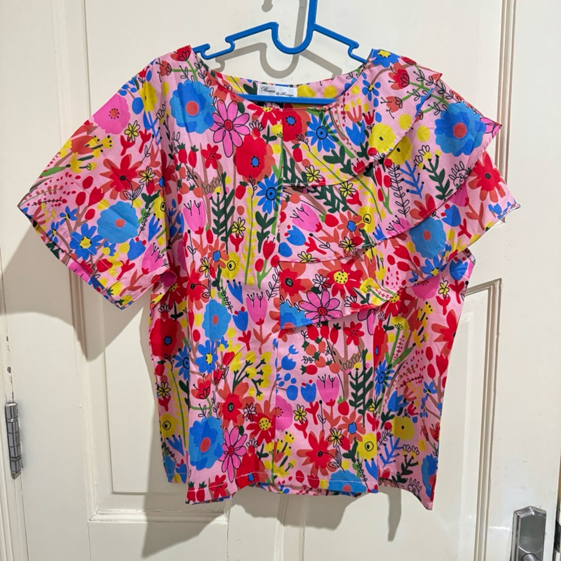 ATASAN RUMBAI BUNGA BONUS BY ANANYA BKK