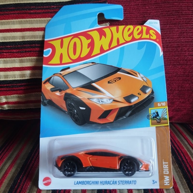 Hot Wheels Lamborghini Huracan Sterrato