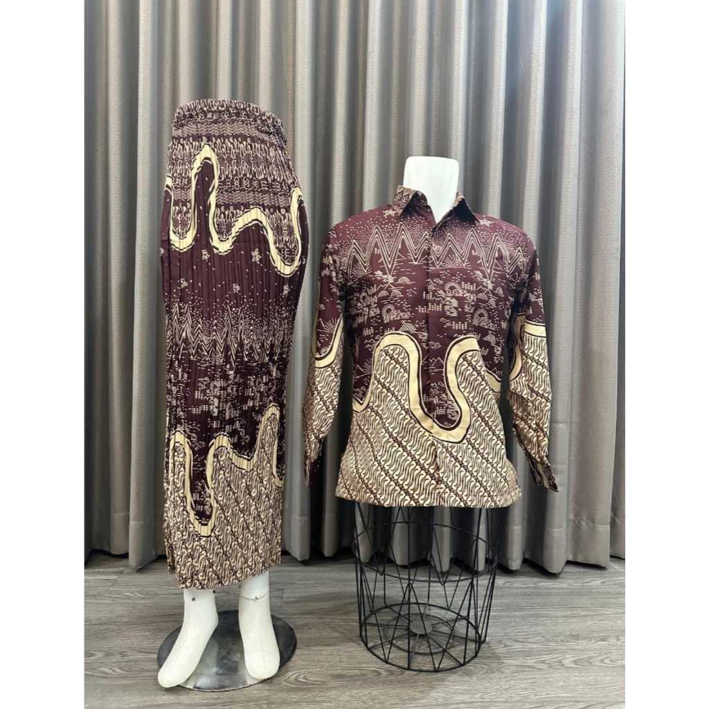 Couple Kemeja Batik Modern Panjang Dan Rok Plisket Batik Bawahan Kebaya Kirana Maroon