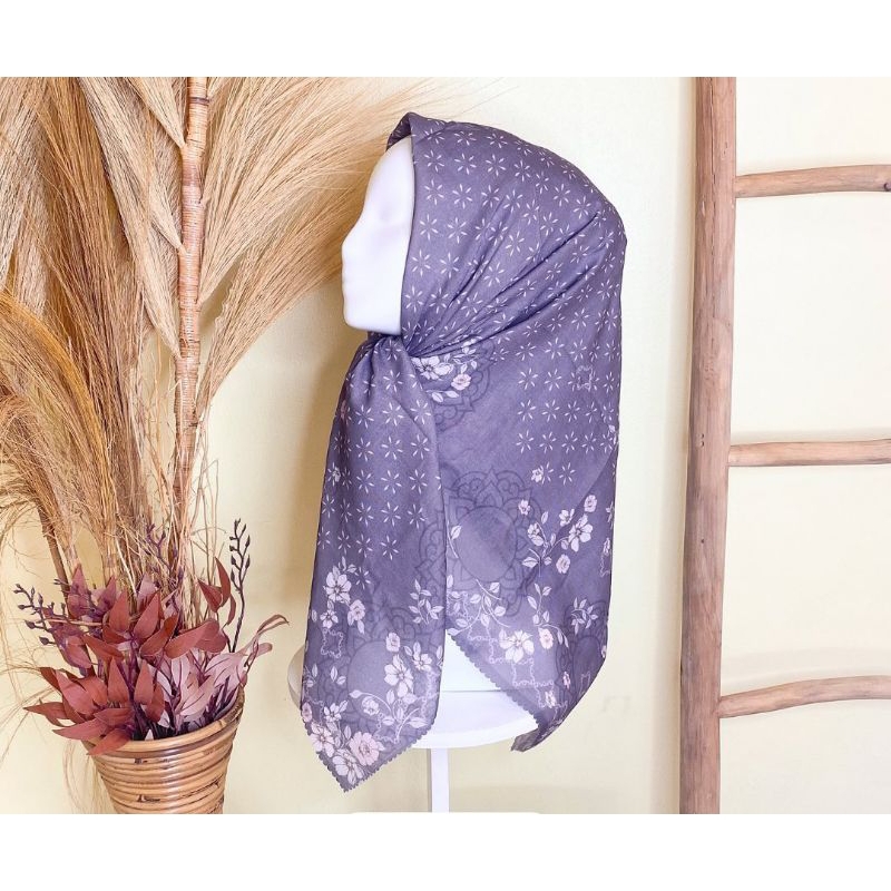 ZmA HIJAB - SEGI EMPAT LUV DENAY MOTIF.