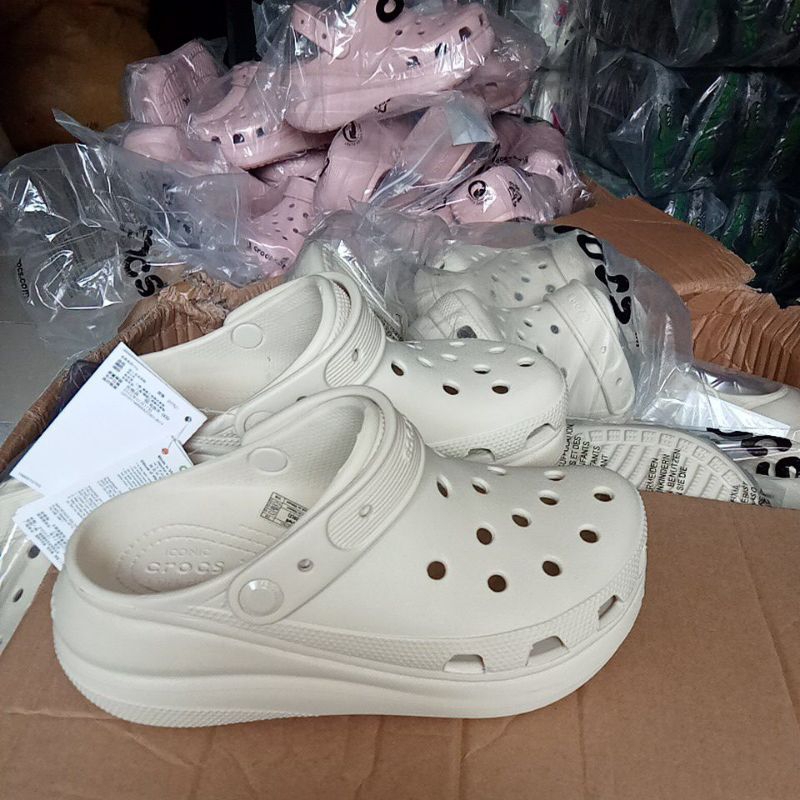 sandal crocs wanita/CROCS CRUSH CLOG/sandal CROCS wanita tinggi/ sandal CROCS wanita dewasa