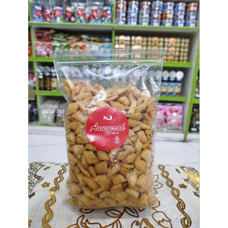 

KUE BIJI KETAPANG 250 GRAM DAN 500 GRAM Kering Cemilan