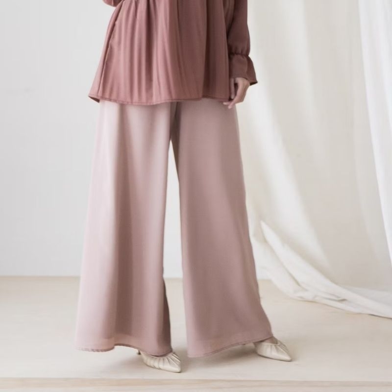 [Preloved] Light Mauve Adya by Aska Label - Celana panjang kulot wanita longgar pinggang karet bahan