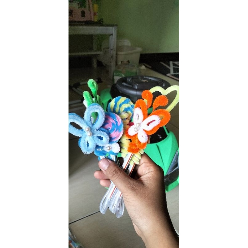 

pulpen pena karakter kawat bulu