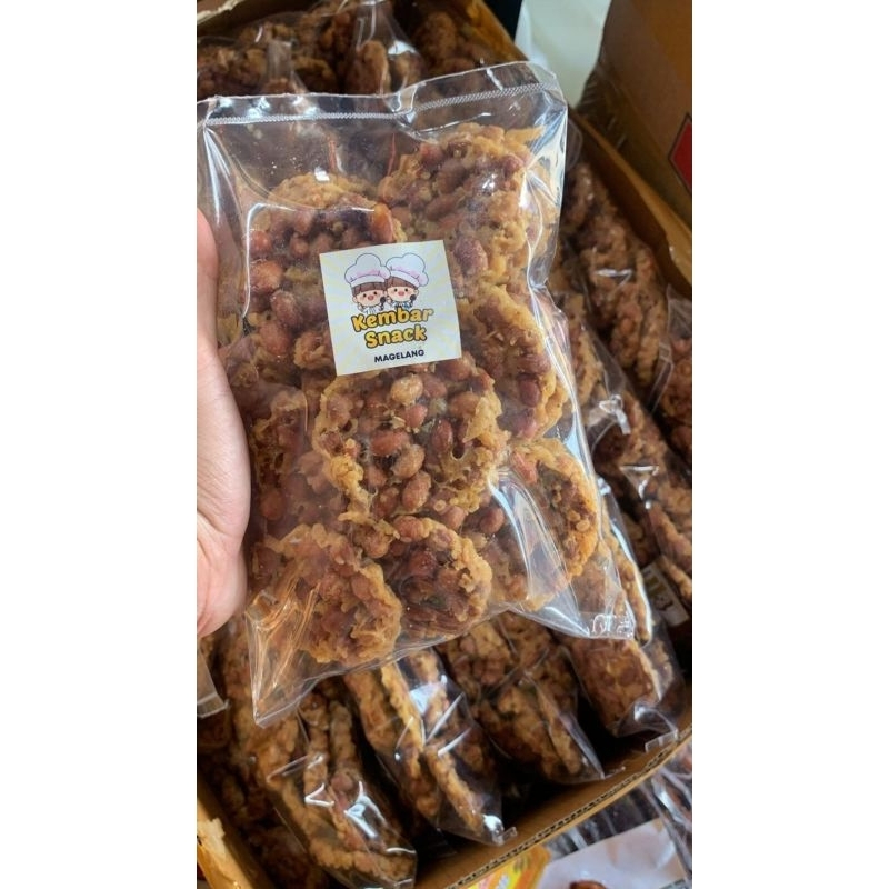 

Peyek gurih kacang peyek jawa